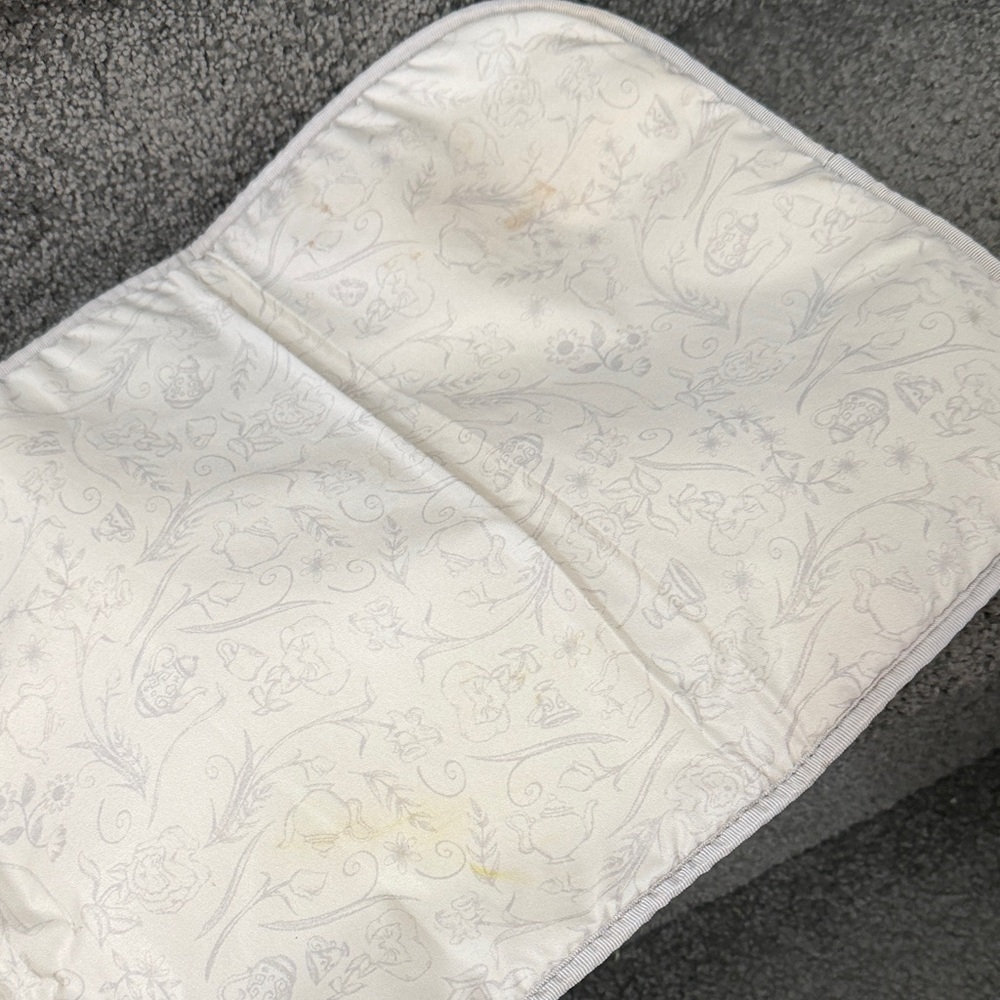 Jujube Alice in wonderland diaper bag - Picture 4 of 6